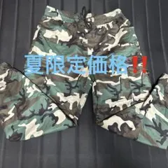 迷彩カーゴパンツ