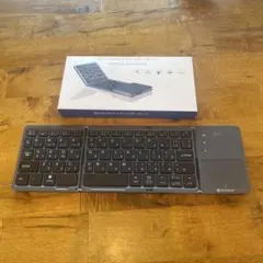 折りたたみワイヤレスキーボード タッチパッド付き