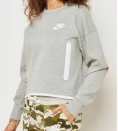 NIKE テックフリース トレーナー