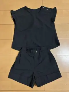 GU 黒 トップスとショートパンツ 上下セット 130cm