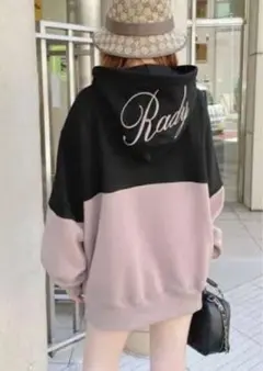 RADY バイカラーフーディのサムネイル