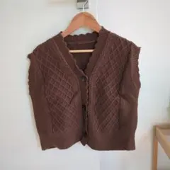 ブラウンベスト