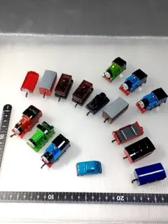 トーマス　電車玩具　16点　まとめ売り
