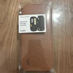 ラウンドジップ　ペンケース エッセンシャル ADRIA