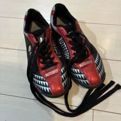 BUTTERFLY 卓球シューズ