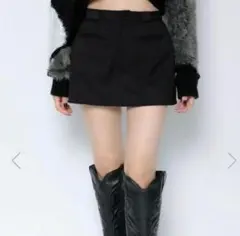 meltthelady back pleats skirt Mサイズ - メルカリ