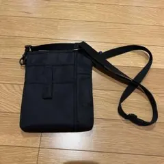 無印良品　ペン差し付きショルダーバック　ブラック
