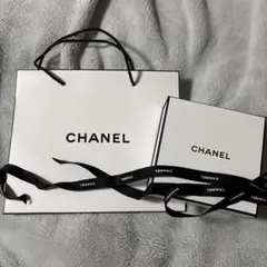 CHANEL ギフトボックス　ショッパー