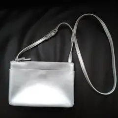 LEPSIM シルバー ショルダーバッグ