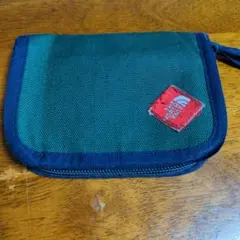 The North Face 緑色 二つ折り財布訳あり