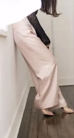 2026年最新】Carla パンツの人気アイテム - メルカリ