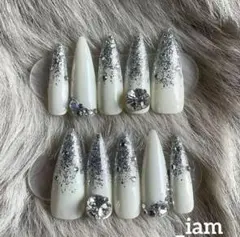 ネイルチップ パーツ付き　ラメグラ　ロングネイル　ギャルネイル