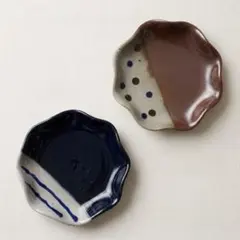 やちむん　花形皿　２枚セット(宮古島で購入・刻印あり) やちむん 花形皿 2枚セット(宮古島で購入・刻印あり) - メルカリ