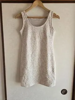 セシルマクビーノースリーブ花柄刺繍ミニワンピース　ベージュ　 M