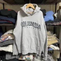 アメリカ古着Columbia（コロンビア） のスウェットパーカー　USAサイズL