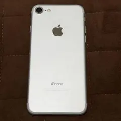宮*輝様 iPhone7 32GB シルバー SIMロックあり