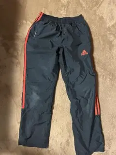 adidas ジャージパンツ