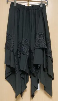 SHEIN ロングスカート XS(個人的な感覚としてはMサイズくらいです。)