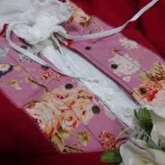 ワンダフルワールド♥️コットンカーディガン♥️珍しい赤×花柄♥️