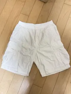 お値段交渉〇！ GU ホワイト カーゴショートパンツ