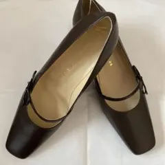 RIZ RAFFINEE パンプス ダークブラウン ストラップ　天然革 新品のサムネイル