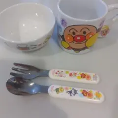アンパンマン　マグカップ　お茶碗　フォークスプーン