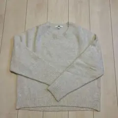 UNIQLO ベージュ スフレヤーンセーター M