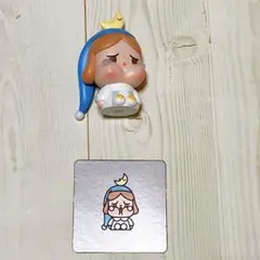 popmart crybaby crying to the moon 10