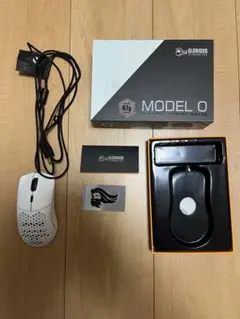 GLORIOUS MODEL O ホワイト ゲーミングマウス