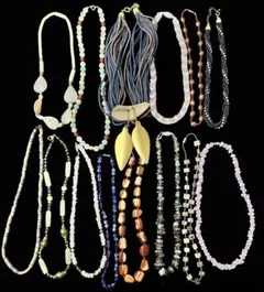 ネックレスまとめ売り　レトロ　ヴィンテージ　天然石　貝など