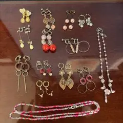 イヤリング　ネックレス　ビーズネックレス　14点まとめて　お団子ヘアアレンジ◎