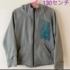 ナイキ♡130センチ　パーカー