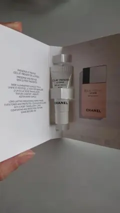 CHANEL エクラ プルミエ ラ バーズ ロゼ サンプル