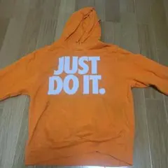 ナイキパーカー