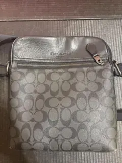COACH シグネチャー ショルダーバッグ メンズ F73336 ブラック - メルカリ