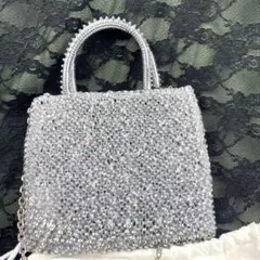 ANTERIMA シルバー ビーズ ハンドバッグ ANTERIMA シルバービーズ パーティーバッグ - メルカリ