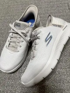 スケッチャーズ