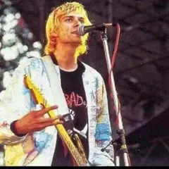 2025年最新】ペーパージャケット カートコバーンの人気アイテム - メルカリ