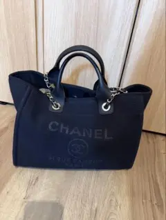 CHANEL ドーヴィル　スモールショッピングバッグ　キャンパスブラックのサムネイル