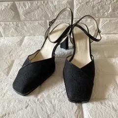 Marie ストラップパンプス　ブラックラメ24.5EE 7cm