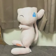 【匿名配送】ポケットモンスター ミュウ ぬいぐるみ　超メルカリ市限定価格