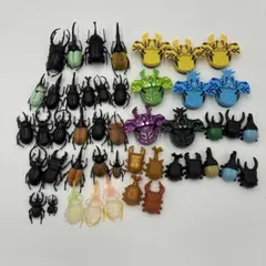カブトムシ クワガタ リアルフィギュア 新甲虫王者ムシキング Vガジェ 大量のサムネイル