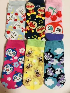 アンパンマン　バイキンマン コキンちゃん靴下大人用　6足セット