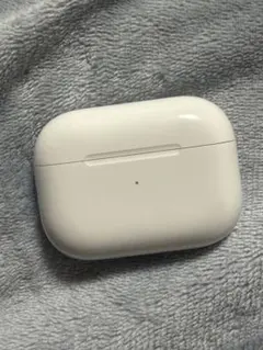AirPods Pro 第一世代 充電ケースのみ Apple ワイヤレスイヤホン