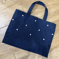 Item thumbnail for item 926b9776-58bf-4411-80fa-578e47434599