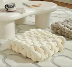 【 新品未使用 】 編み込みクッション ホワイト