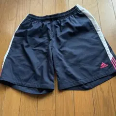 アディダス　ハーフパンツ　レディース　Ｍ