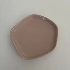 ISSEY MIYAKE × iittala ピンクの六角皿のサムネイル