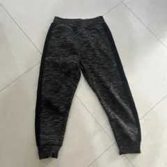 グレーと黒のスウェットパンツ　110 キッズ　子供