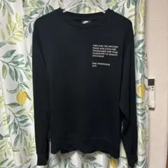 ナイキ　スウッシュ　トレーナー